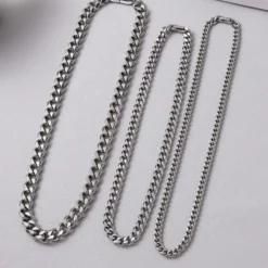 Corner Store Cuban Link 6mm - Silver 7 Corner Store Cuban Link 6mm - Silver -Genesis shop chain7 4cddd219 9e3f 46bc 8113 8b6a3d534aad